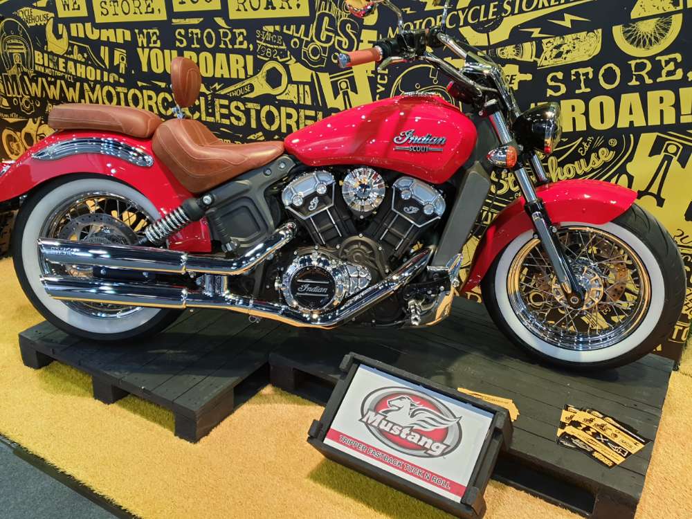 Indian Scout rood